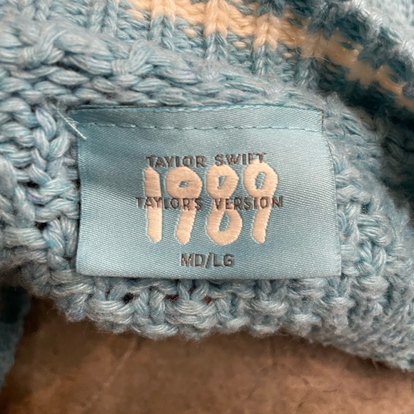 Taylor Swift 1989 Cardigan Sweater - Picture 3 of 6